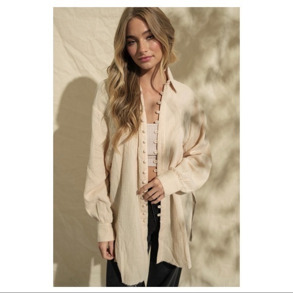 Cotton Loop Button Front Blouse - Picture 4 of 7